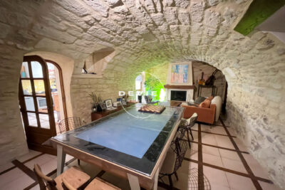 vente maison de village 5 Pièce(s) – 5 pièces – 4 chambres – 135.00 m²