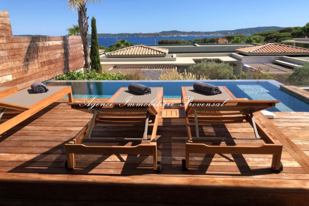 location saisonnière villa 5 Pièce(s) – 5 pièces – 4 chambres – 142.00 m²