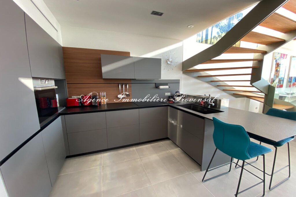 location saisonnière villa 5 Pièce(s) – 5 pièces – 4 chambres – 142.00 m²