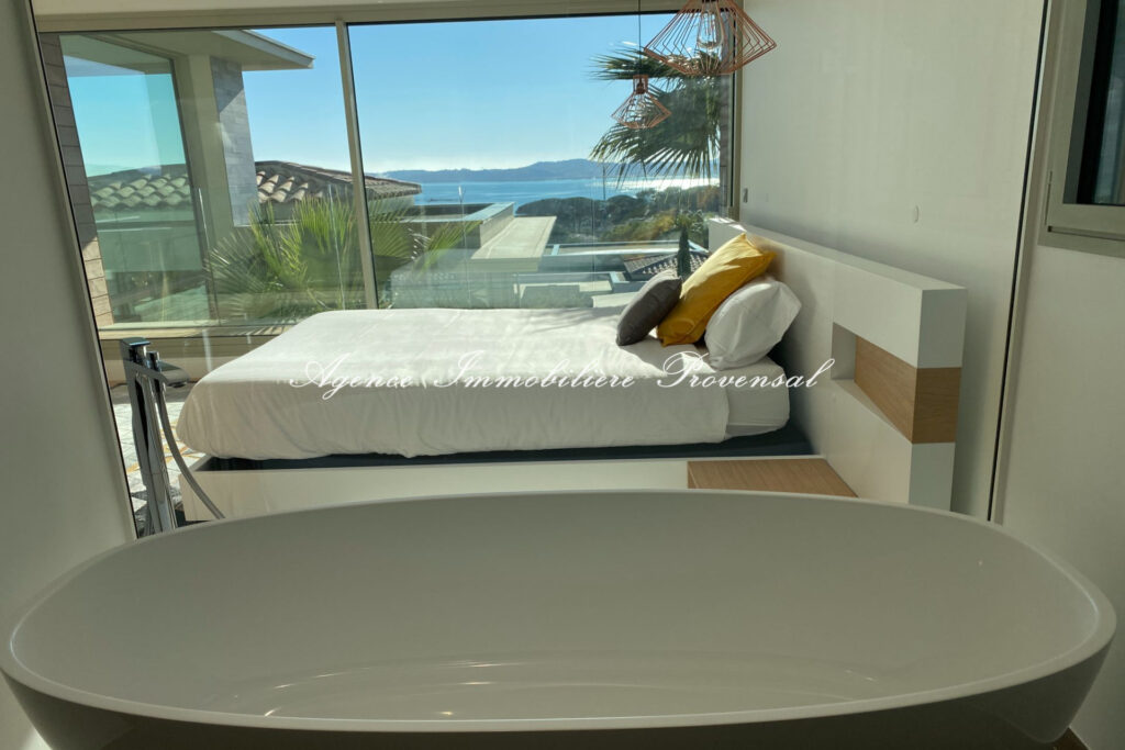 location saisonnière villa 5 Pièce(s) – 5 pièces – 4 chambres – 142.00 m²