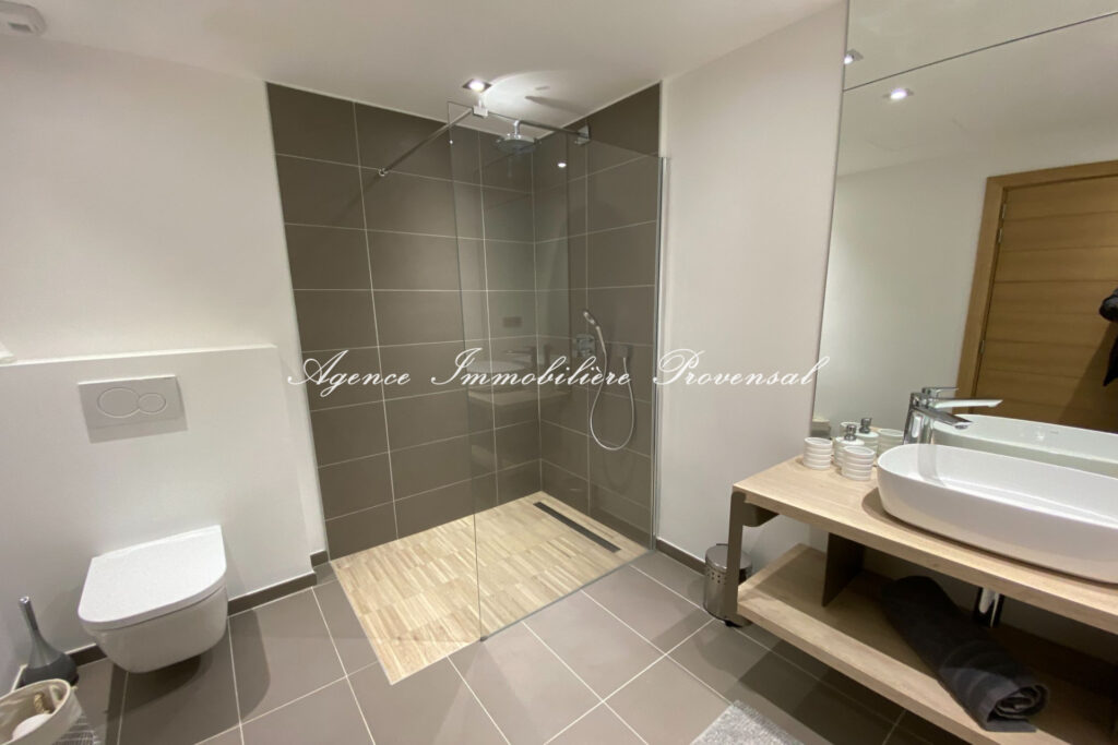 location saisonnière villa 5 Pièce(s) – 5 pièces – 4 chambres – 142.00 m²