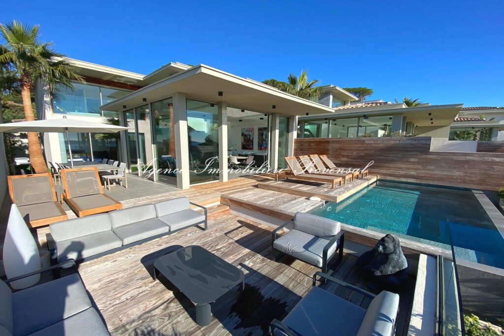 location saisonnière villa 5 Pièce(s) – 5 pièces – 4 chambres – 142.00 m²