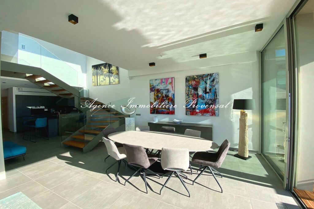 location saisonnière villa 5 Pièce(s) – 5 pièces – 4 chambres – 142.00 m²