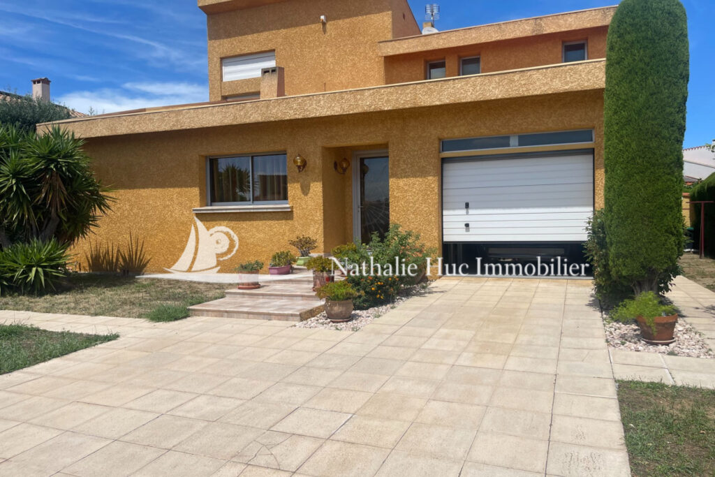 vente villa 6 Pièce(s) – 6 pièces – 4 chambres – 164.00 m²