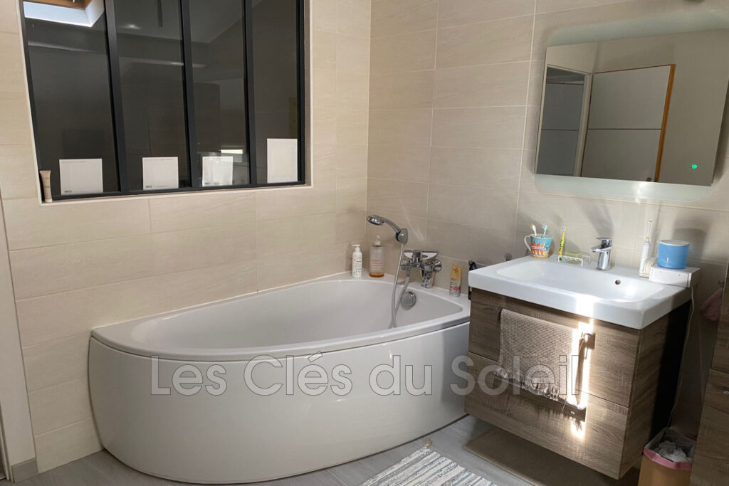 vente maison 4 Pièce(s) – 4 pièces – 3 chambres – 104.25 m²