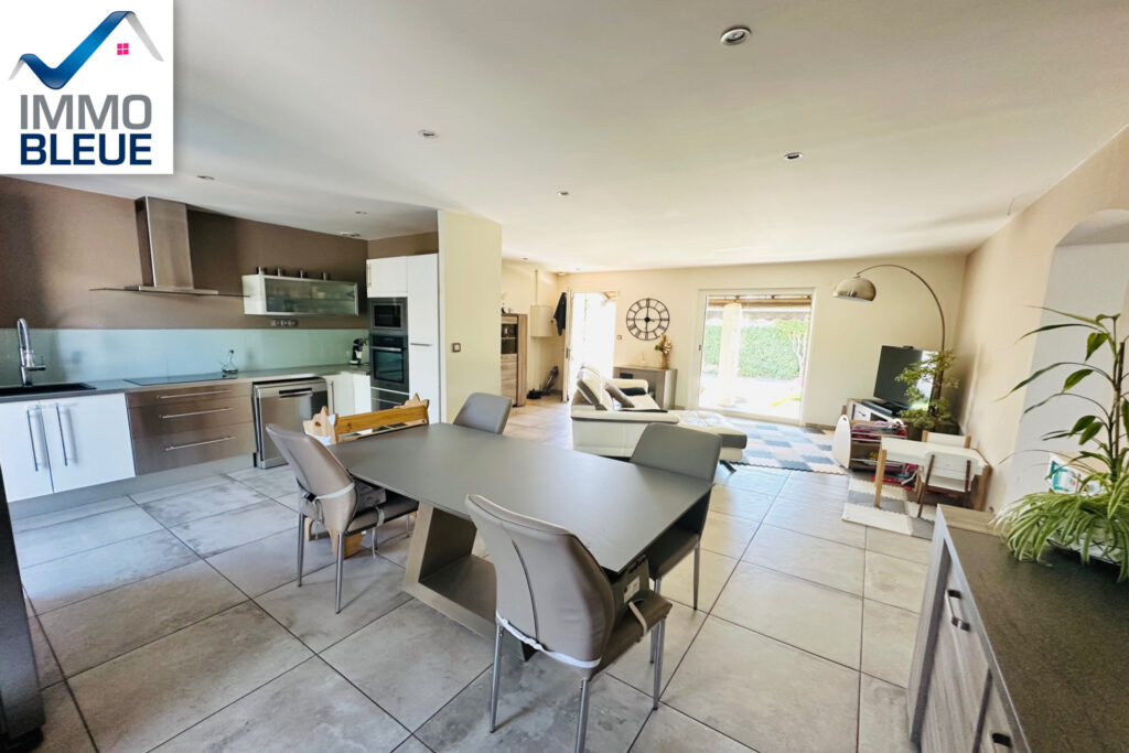 vente villa 5 Pièce(s) – 5 pièces – 3 chambres – 108.00 m²