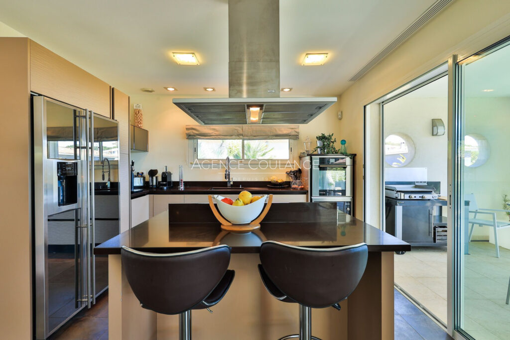 vente villa contemporaine 4 Pièce(s) – 4 pièces – 3 chambres – 172.00 m²