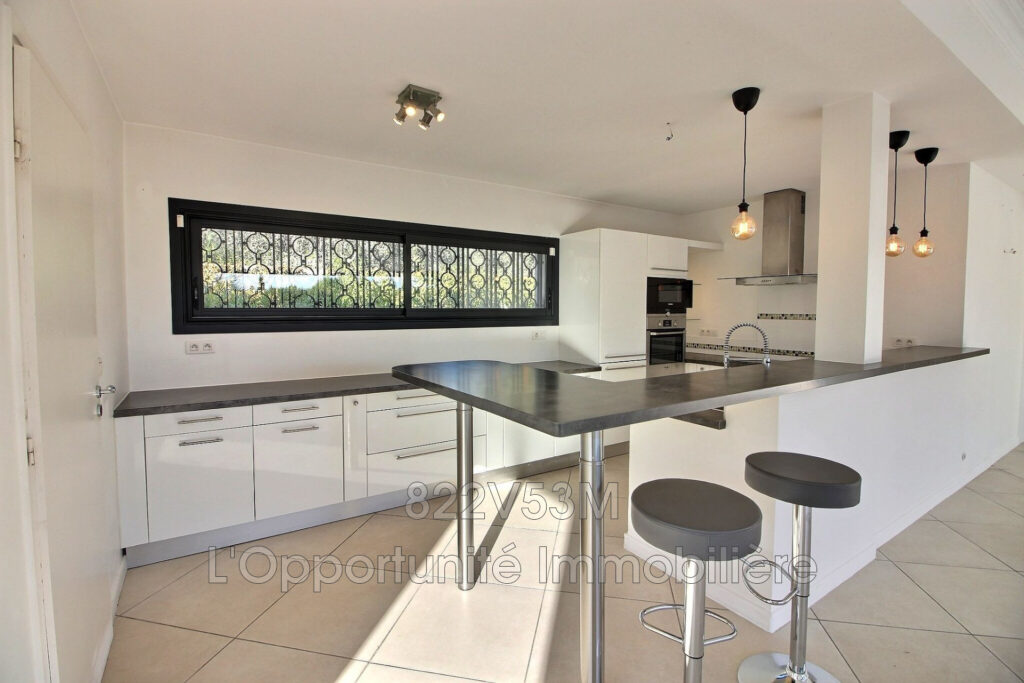 vente villa contemporaine 4 Pièce(s) – 4 pièces – 3 chambres – 163.00 m²