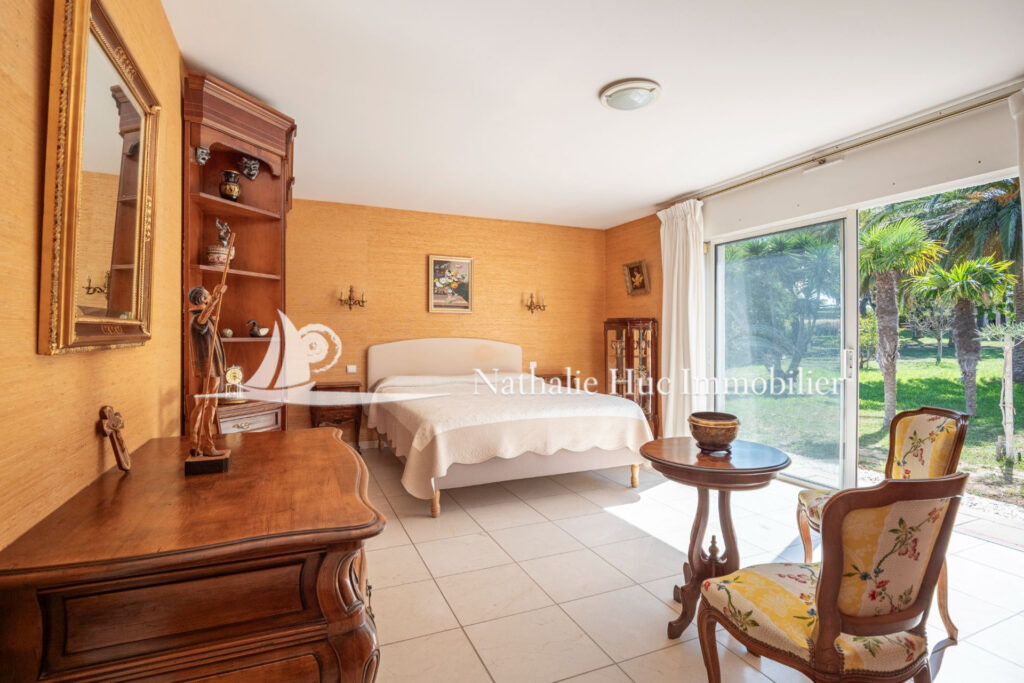 vente maison 7 Pièce(s) – 7 pièces – 4 chambres – 256.00 m²