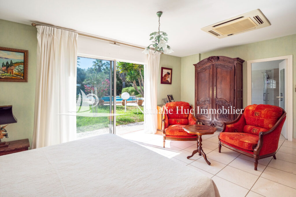 vente maison 7 Pièce(s) – 7 pièces – 4 chambres – 256.00 m²