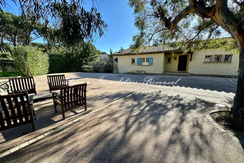 location saisonnière maison 5 Pièce(s) – 5 pièces – 4 chambres – 200.00 m²