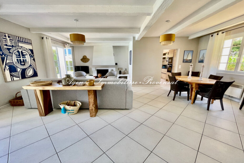 location saisonnière maison 4 Pièce(s) – 4 pièces – 3 chambres – 125.00 m²