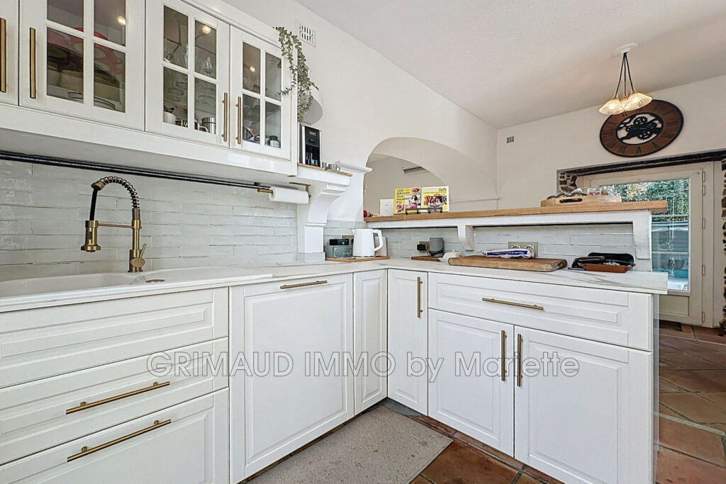 belle maison avec 5 chambres – 5 pièces – 5 chambres – 141.38 m²