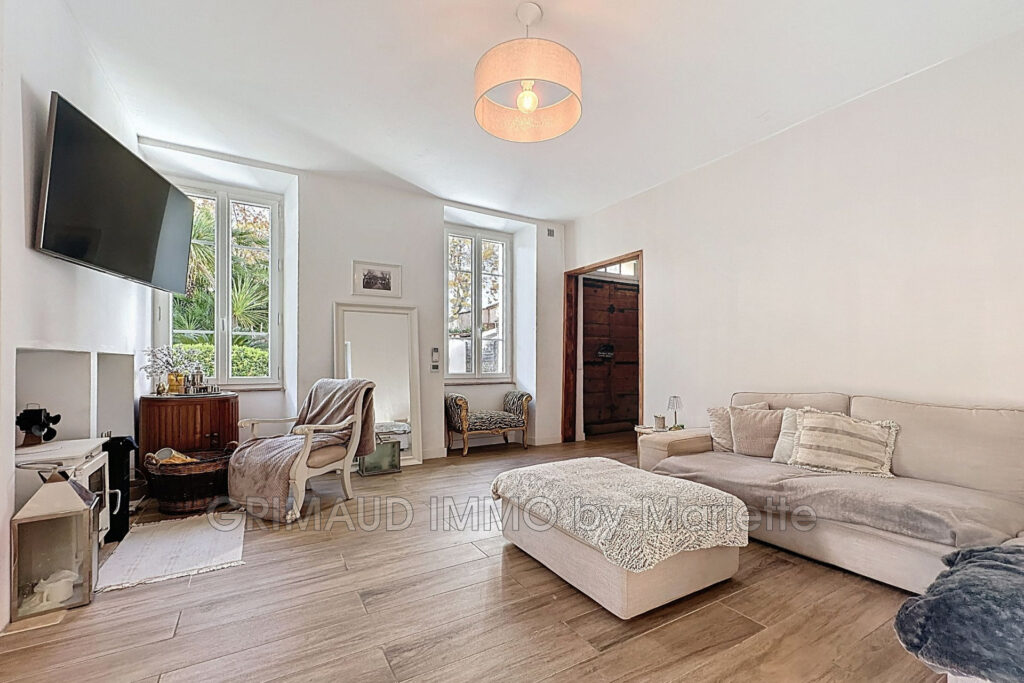 belle maison avec 5 chambres – 5 pièces – 5 chambres – 141.38 m²