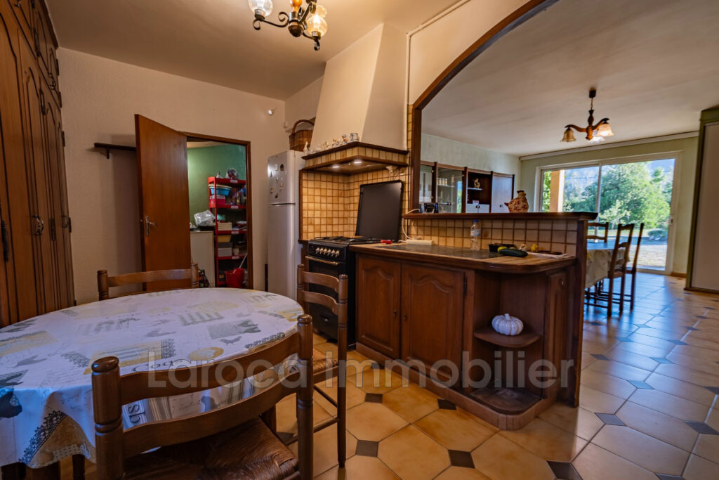 Achat villa à Laroque des Albères – 5 pièces – 3 chambres – 173.00 m²