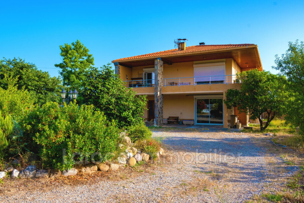 Achat villa à Laroque des Albères – 5 pièces – 3 chambres – 173.00 m²