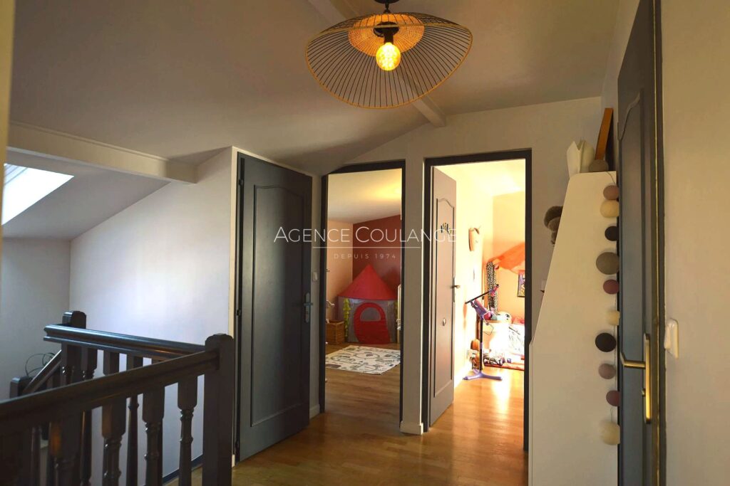 vente maison 8 Pièce(s) – 8 pièces – 6 chambres – 183.00 m²