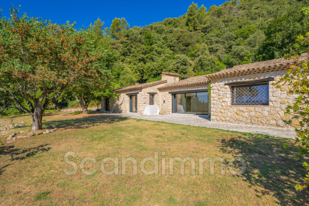 vente maison 8 Pièce(s) – 8 pièces – 4 chambres – 254.70 m²