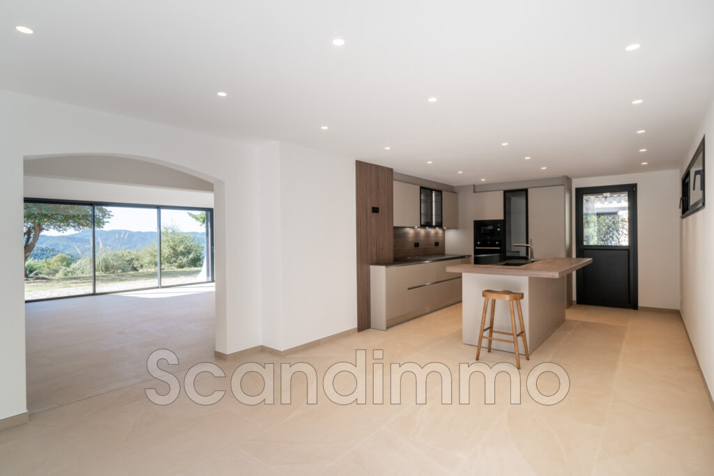 vente maison 8 Pièce(s) – 8 pièces – 4 chambres – 254.70 m²