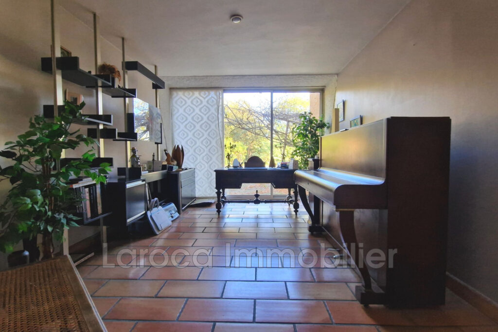 Maison de caractère plein sud avec piscine et vues imprenables – 7 pièces – 4 chambres – 175.00 m²