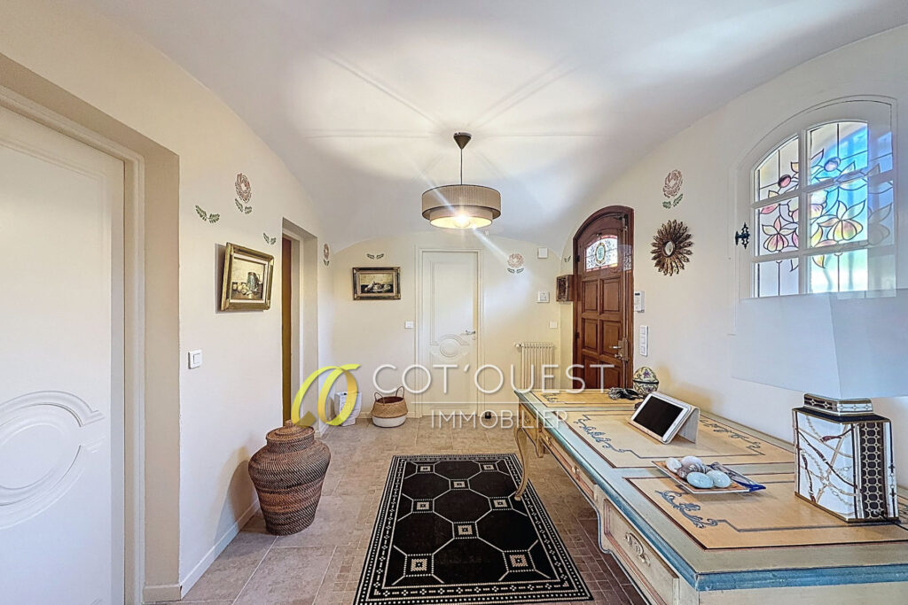 vente maison 7 Pièce(s) – 7 pièces – 5 chambres – 317.00 m²