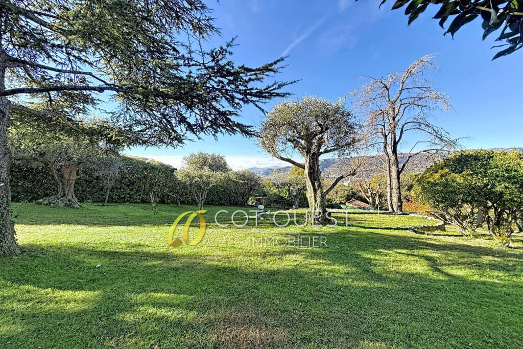 vente maison 7 Pièce(s) – 7 pièces – 5 chambres – 305.00 m²