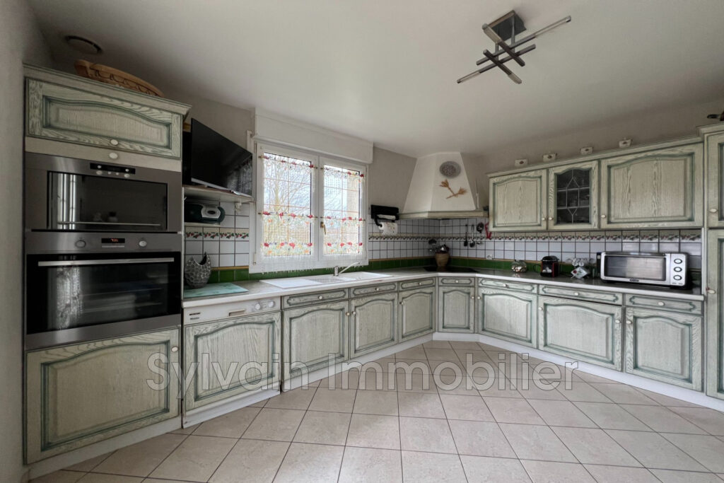 vente maison 7 Pièce(s) – 7 pièces – 5 chambres – 159.00 m²