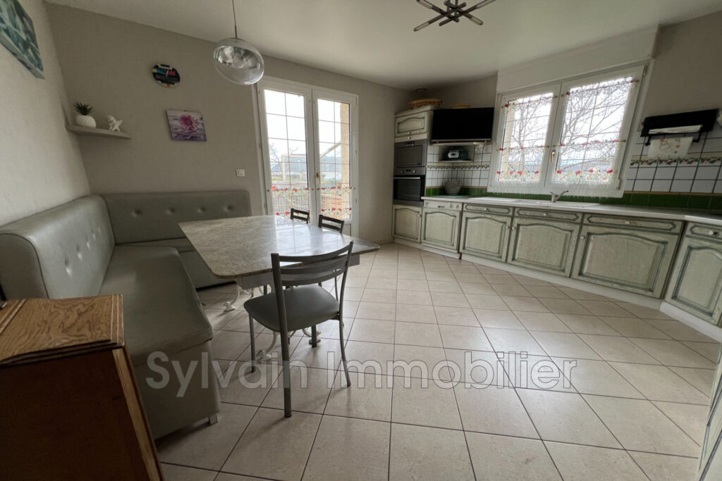 vente maison 7 Pièce(s) – 7 pièces – 5 chambres – 159.00 m²