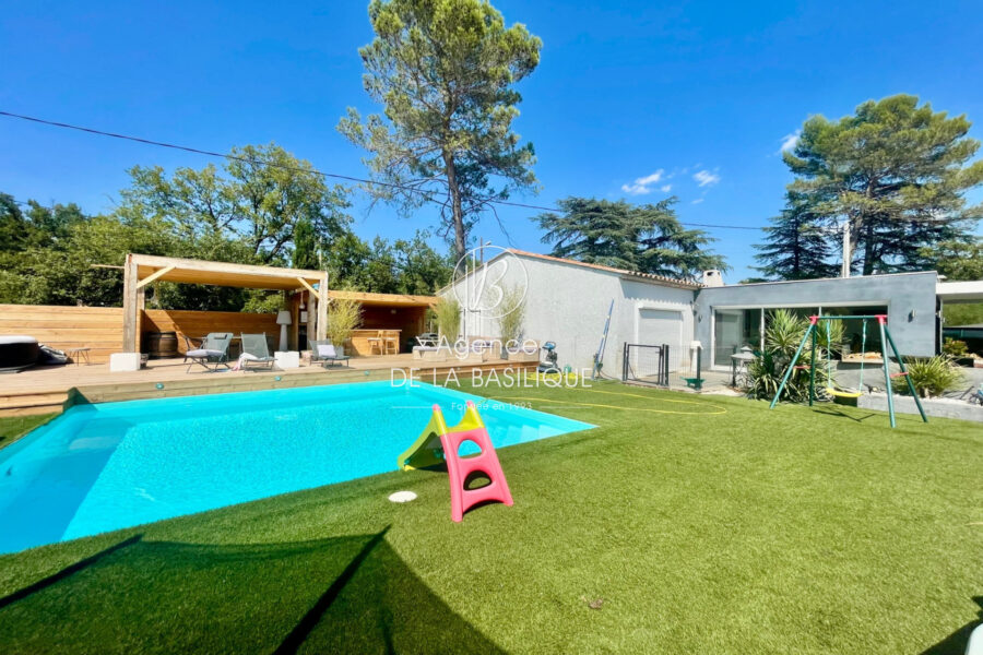 Maison à vendre à Saint-maximin-la-sainte-baume