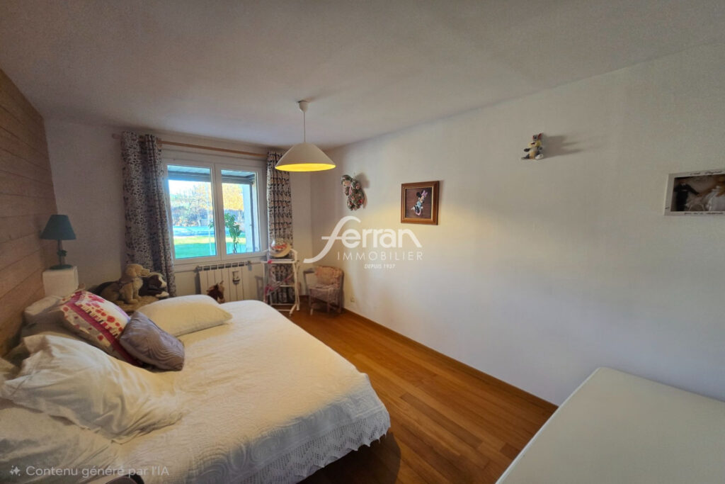 À vendre à Salernes villa 4 chambres sur un terrain de 4000m²  – 5 pièces – 4 chambres – 170.00 m²