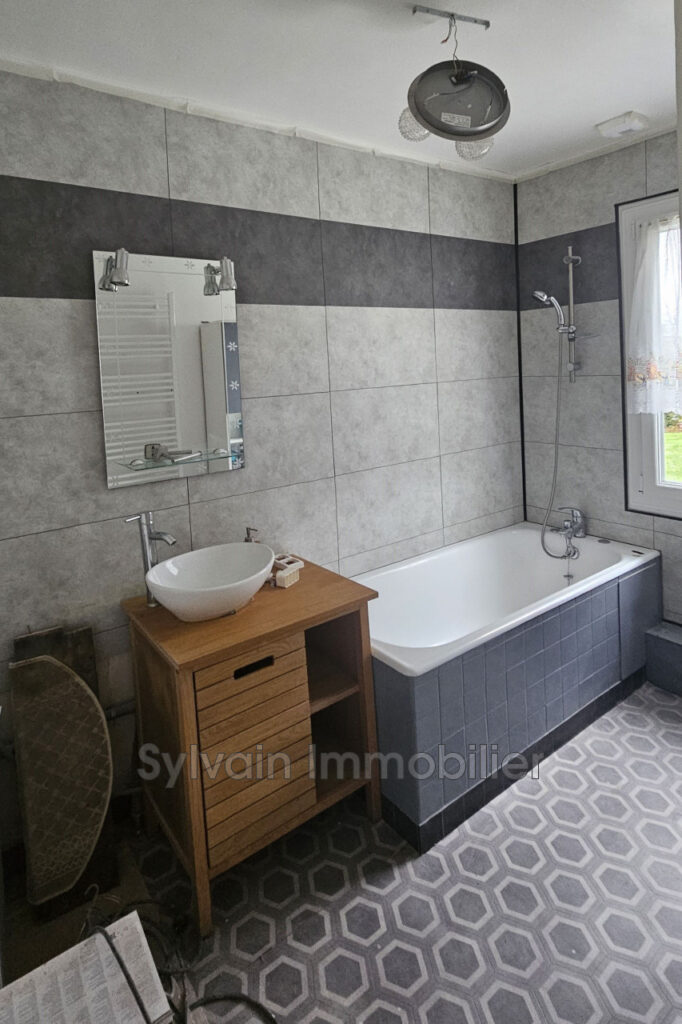 location maison 4 Pièce(s) – 4 pièces – 3 chambres – 105.00 m²