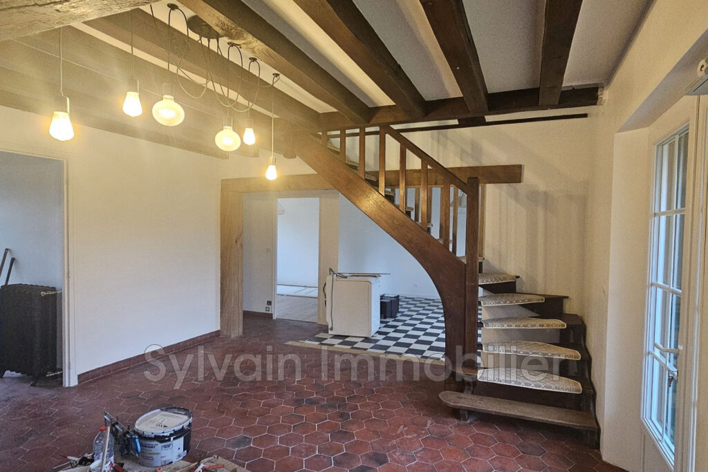 location maison 4 Pièce(s) – 4 pièces – 3 chambres – 105.00 m²