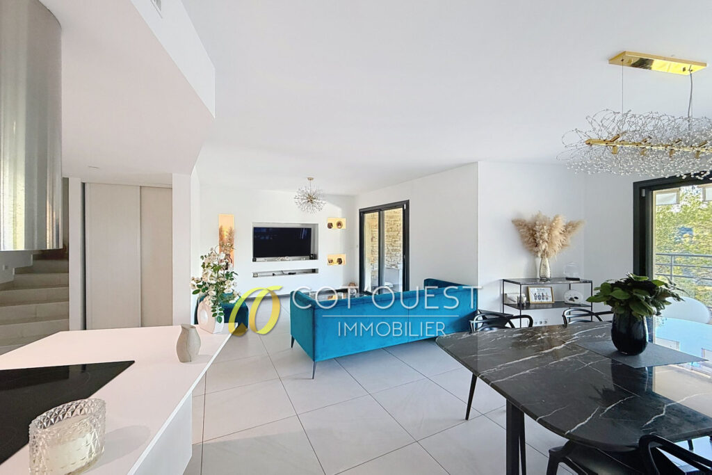 vente appartement 3 Pièce(s) – 3 pièces – 2 chambres – 90.00 m²