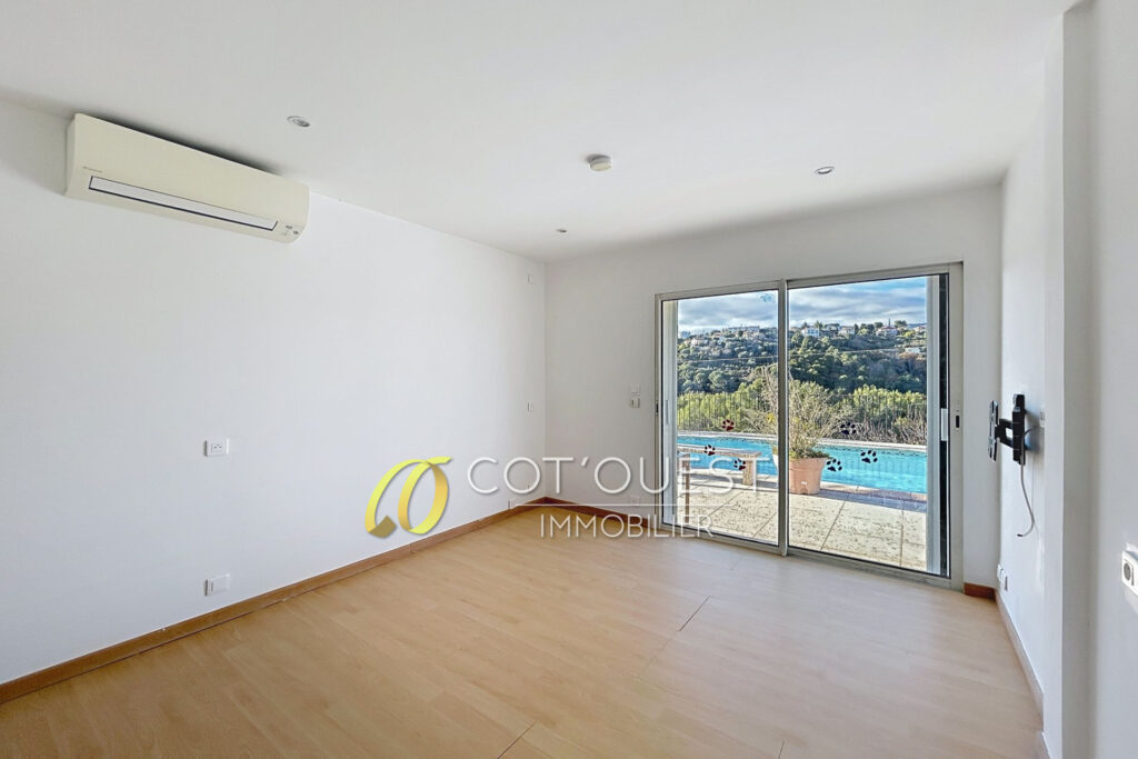 vente maison 5 Pièce(s) – 5 pièces – 4 chambres – 110.39 m²