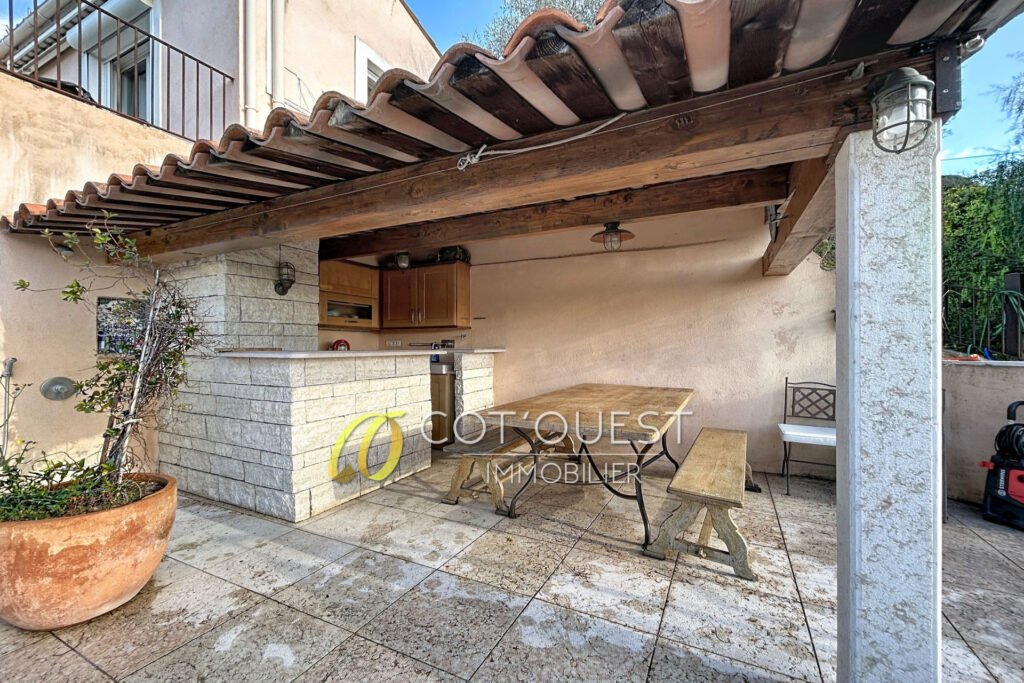 vente maison 5 Pièce(s) – 5 pièces – 4 chambres – 110.39 m²