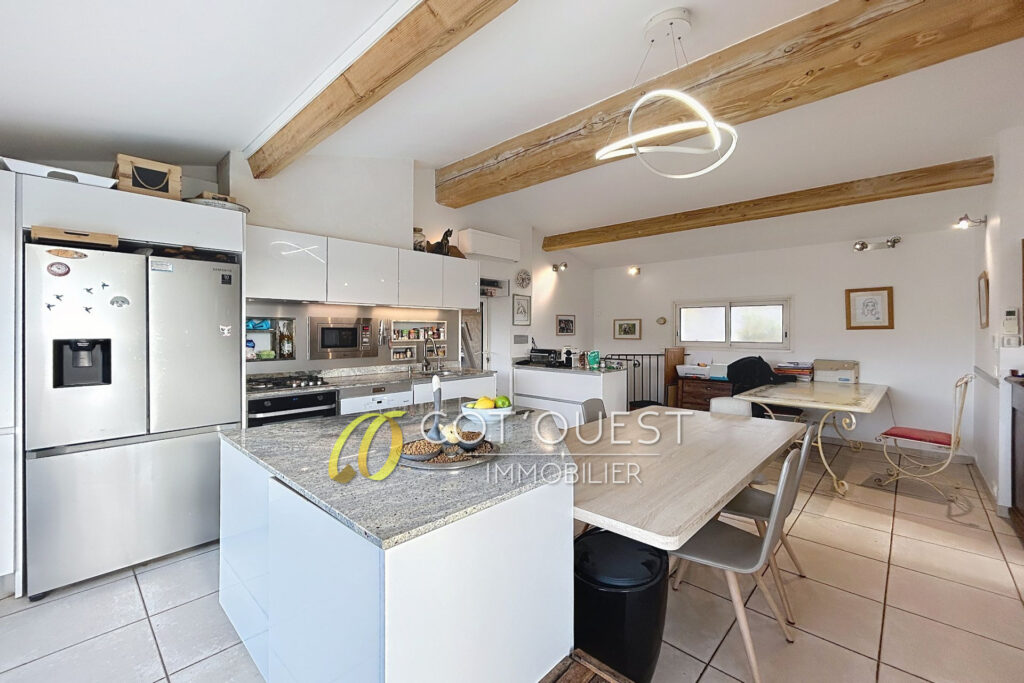 vente maison 5 Pièce(s) – 5 pièces – 4 chambres – 110.39 m²