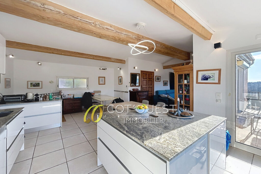 vente maison 5 Pièce(s) – 5 pièces – 4 chambres – 110.39 m²