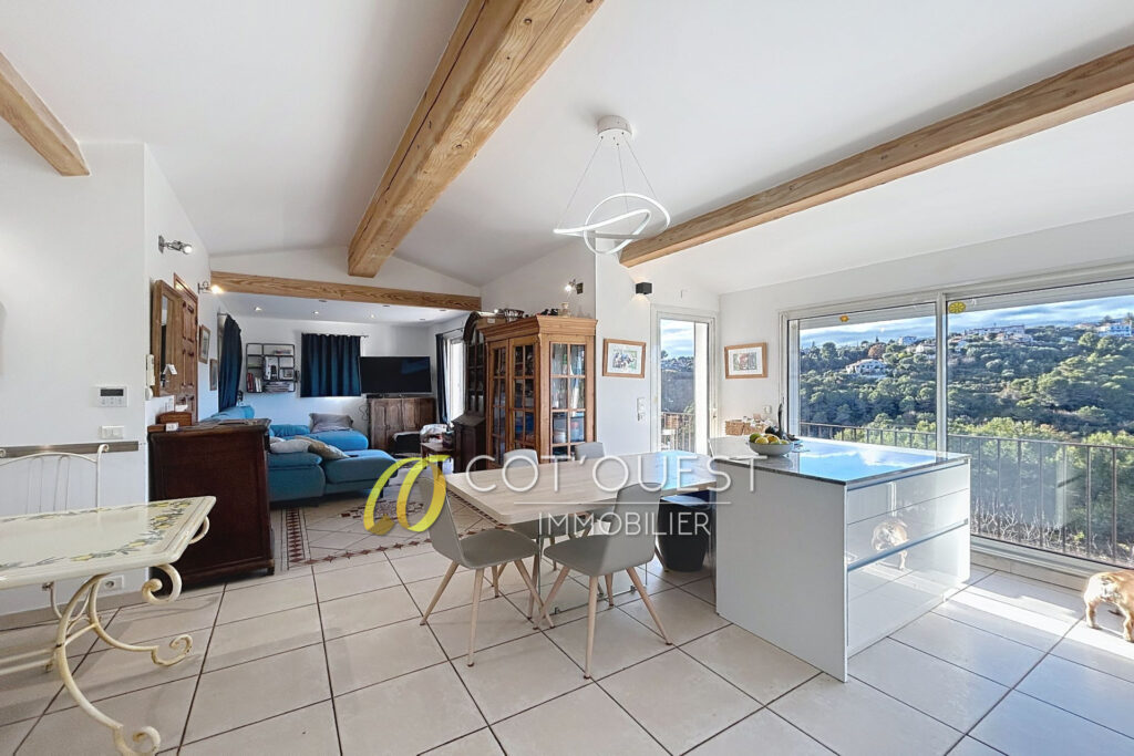 vente maison 5 Pièce(s) – 5 pièces – 4 chambres – 110.39 m²