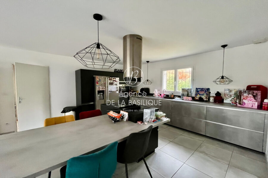 Maison à vendre à Saint-maximin-la-sainte-baume