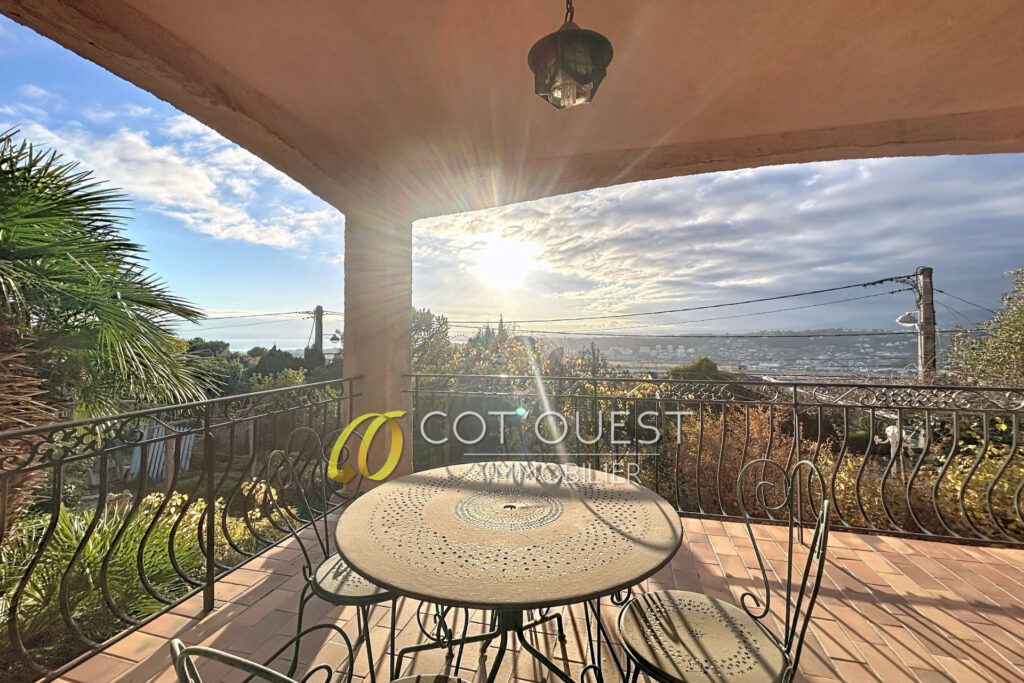 vente maison 7 Pièce(s) – 7 pièces – 6 chambres – 264.93 m²