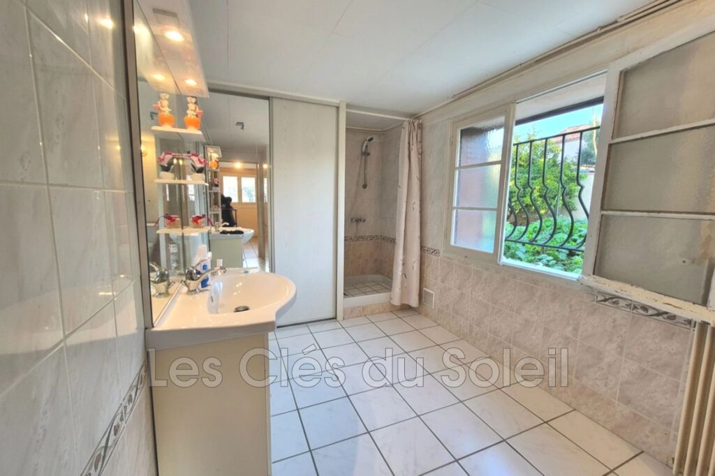 vente maison 5 Pièce(s) – 5 pièces – 3 chambres – 100.00 m²