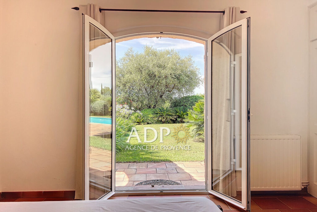 vente maison 6 Pice(s) – 6 pièces – 4 chambres – 194.00 m²