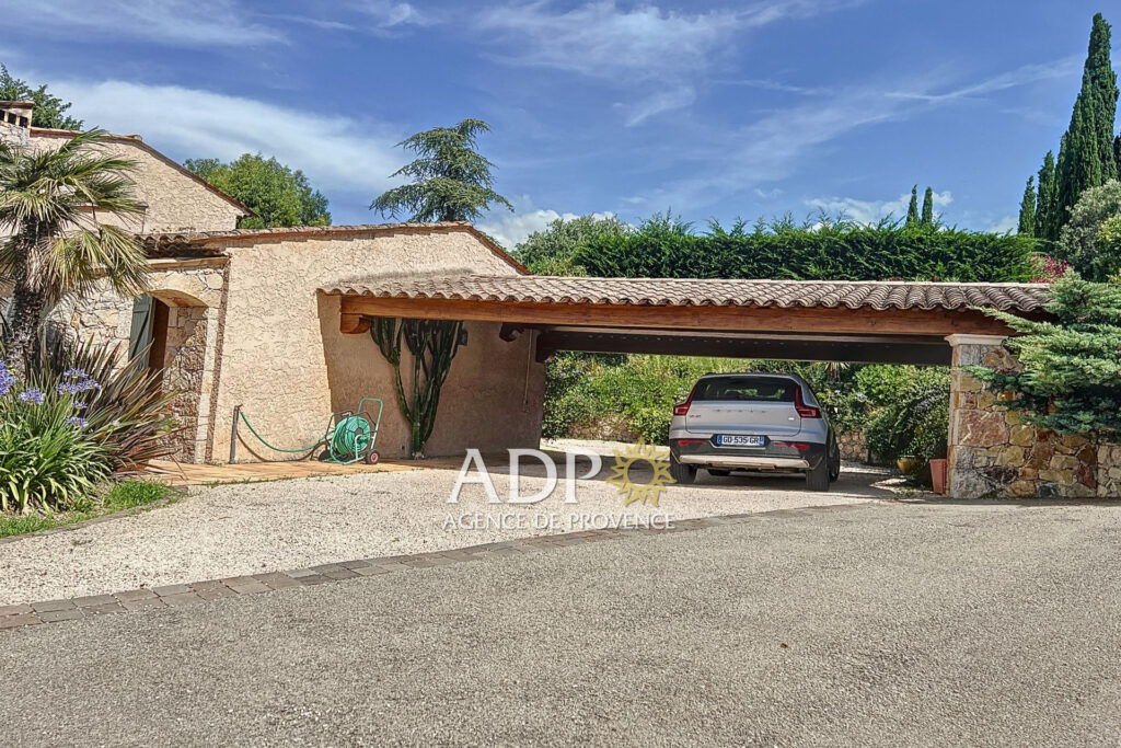 vente maison 6 Pice(s) – 6 pièces – 4 chambres – 194.00 m²