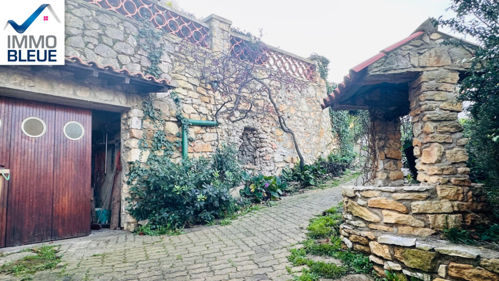 Vous recherchez un projet familial ou pour un investissement ? – 4 pièces – 3 chambres – 127.00 m²