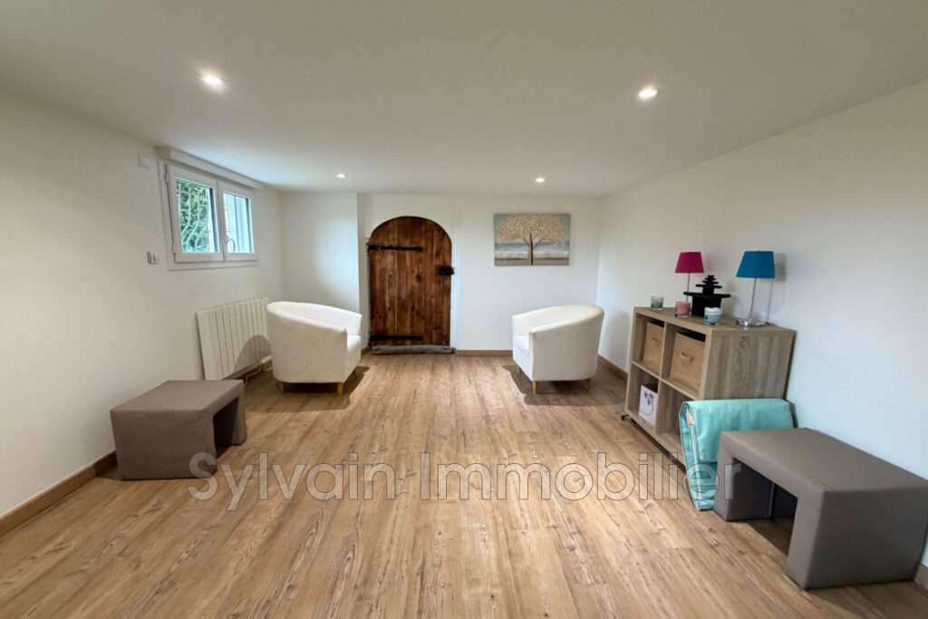 vente maison 4 Pièce(s) – 4 pièces – 3 chambres – 131.58 m²