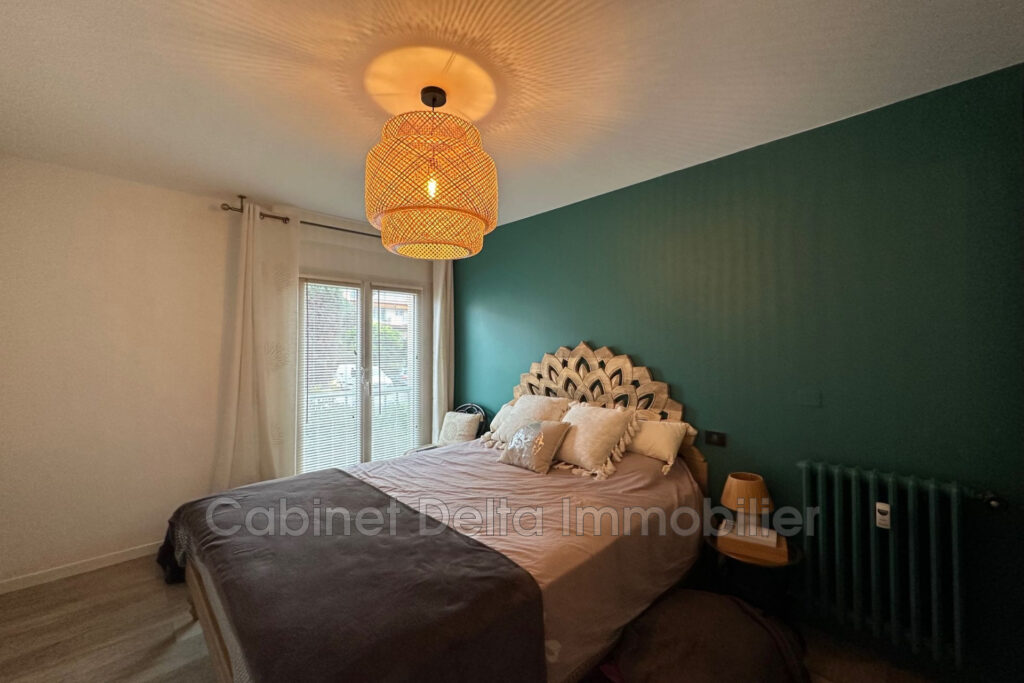 SANARY SUR MER centre ville à pied – 2 pièces – 1 chambre – 51.00 m²