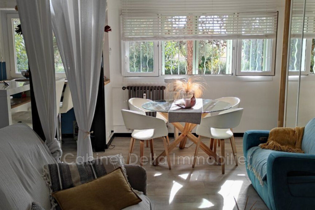 SANARY SUR MER centre ville à pied – 2 pièces – 1 chambre – 51.00 m²