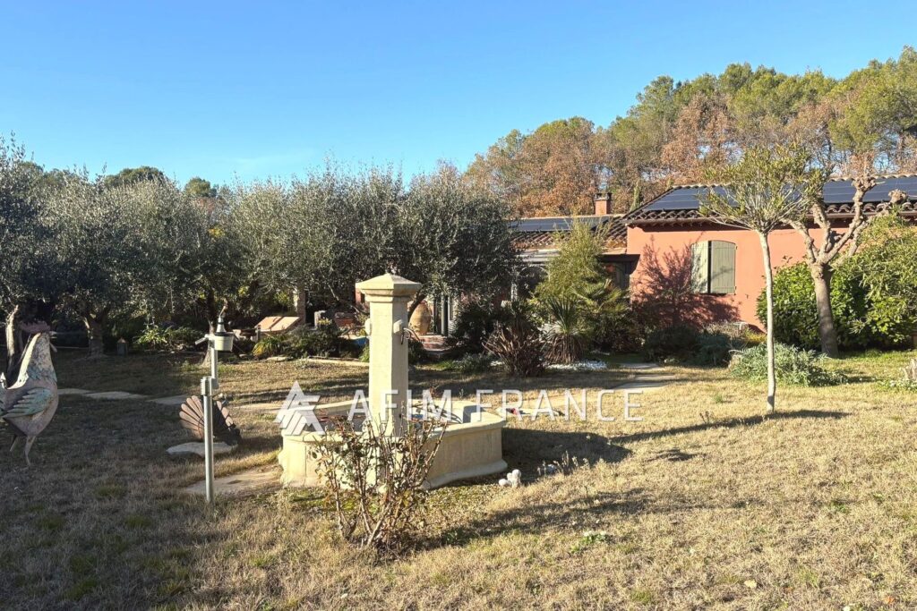 vente villa 5 Pièce(s) – 5 pièces – 3 chambres – 142.00 m²