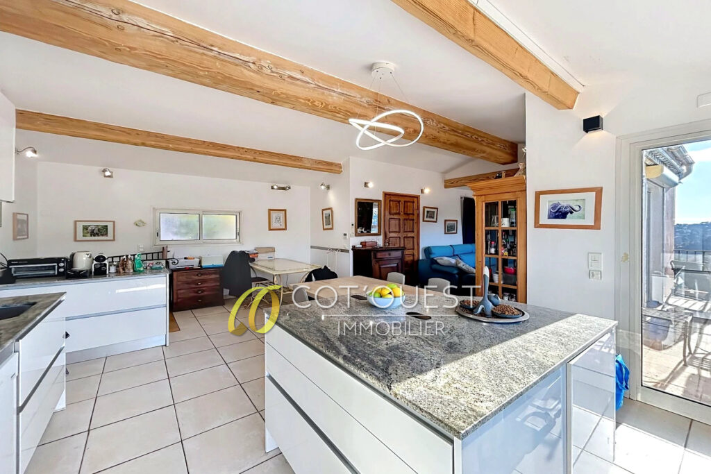 vente maison 5 Pièce(s) – 5 pièces – 4 chambres – 110.39 m²