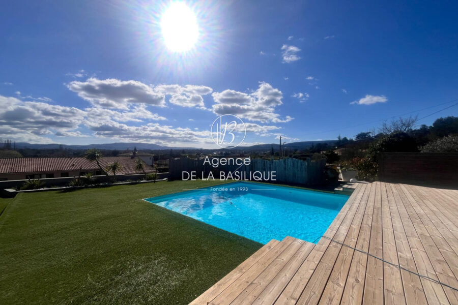 Maison à vendre à Saint-maximin-la-sainte-baume